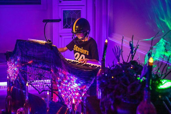 20221029-Piano-Masquerade-Concert-Bobby-Sedwick-6274