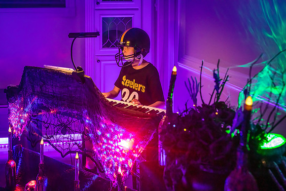 20221029-Piano-Masquerade-Concert-Bobby-Sedwick-6275