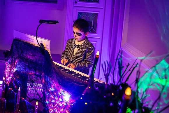 20221029-Piano-Masquerade-Concert-Bobby-Sedwick-6284