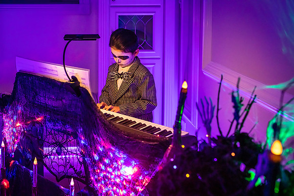 20221029-Piano-Masquerade-Concert-Bobby-Sedwick-6281
