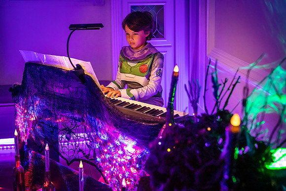 20221029-Piano-Masquerade-Concert-Bobby-Sedwick-6296