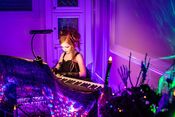 20221029-Piano-Masquerade-Concert-Bobby-Sedwick-6318