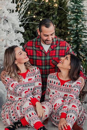 Christmas-melanie-rosillo-galvan-DkxbEJQeIAA