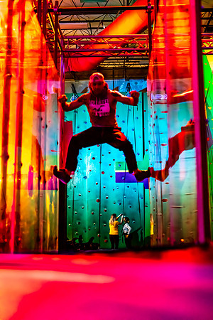 Planet-Obstacle-Adults-Night-0169