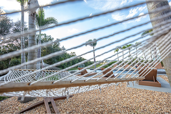 20220923-Reunion-Vacation-Home-4893hammock-
