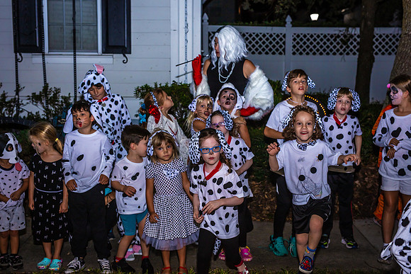 Cruella-Dalmatians-Jeater-Bend-8345
