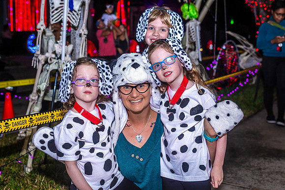 Cruella-Dalmatians-Jeater-Bend-8366