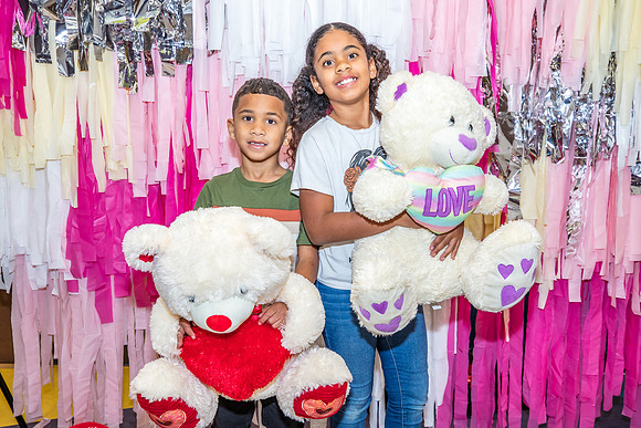 Valentines-Dance-Party-Fundraiser-IVES-2024-4312