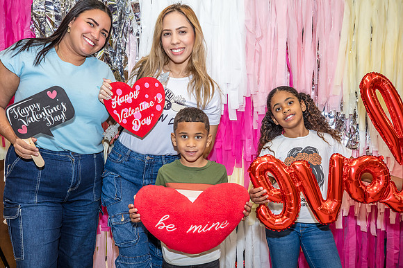Valentines-Dance-Party-Fundraiser-IVES-2024-4310