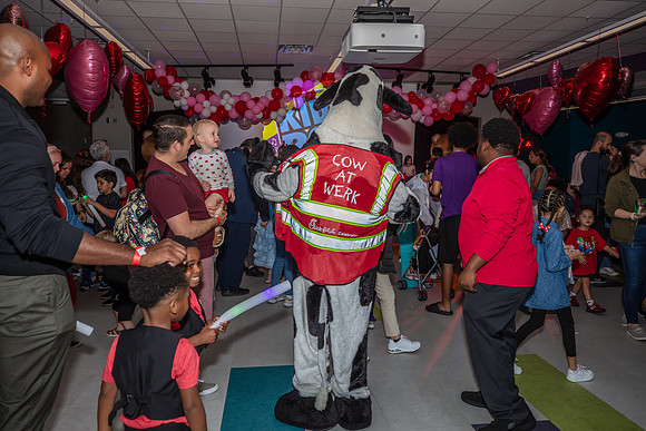 Valentines-Dance-Party-Fundraiser-IVES-2024-4561