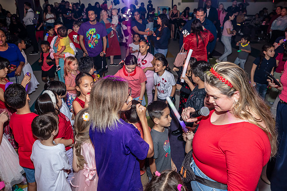 Valentines-Dance-Party-Fundraiser-IVES-2024-4571