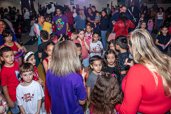 Valentines-Dance-Party-Fundraiser-IVES-2024-4572