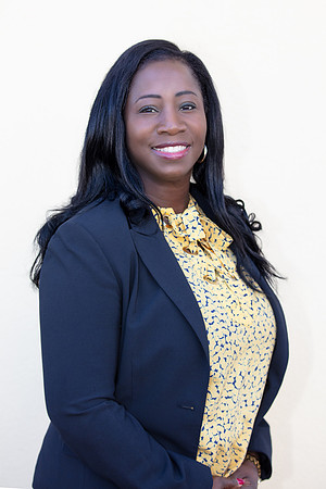 20250110-Angie-Borders-Headshot-8041-