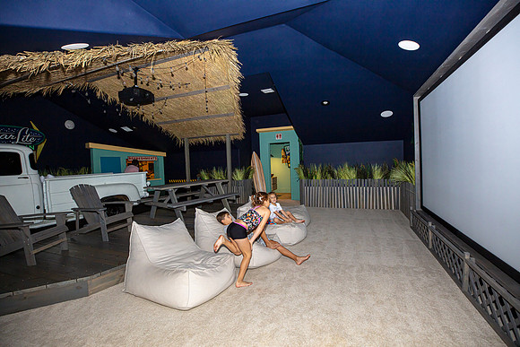 20220923-Reunion-Vacation-Home-4609m-movie