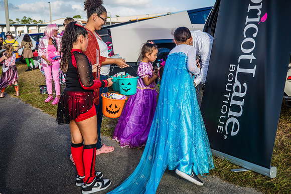 20241030-IVES-Trunk-or-Treat-3366