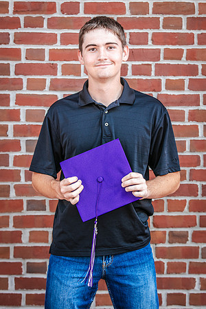 20250503-Senior-Session-Cal-Dar-9709-