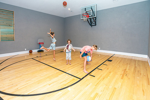 20220923-Reunion-Vacation-Home-4683m-basketball-