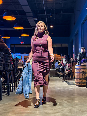20241122-Runway-on-Tap-ApricotLane-Celebration-Brewing-4398-i-