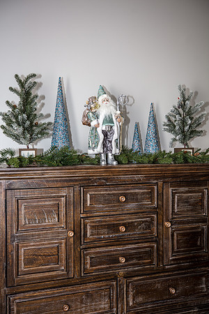 Celebration-Holiday-Home-Tour-2022_Stop4-515-Longmeadows-St-6773