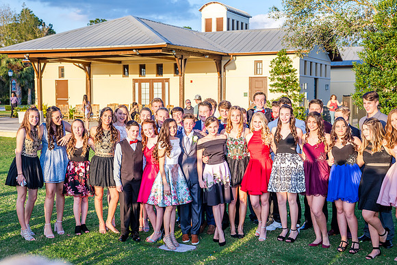 8th-grade-dance-party-2018-I-1514