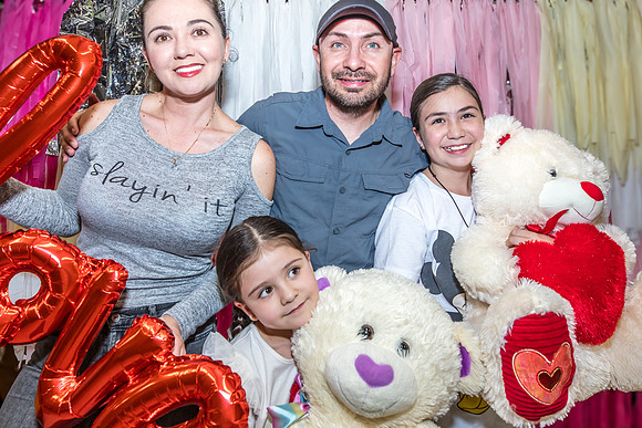Valentines-Dance-Party-Fundraiser-IVES-2024-4448