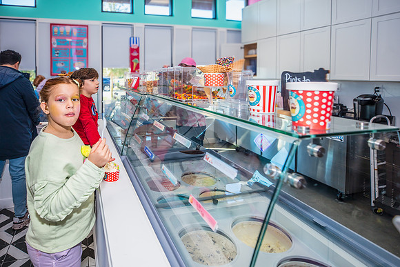 20250112-Scoop-Ice-Cream-Celebration-8075