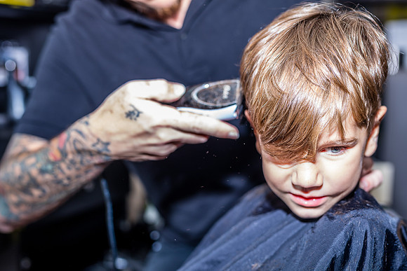 Hair-Cut-Toni-Michaels-Salon-0033J