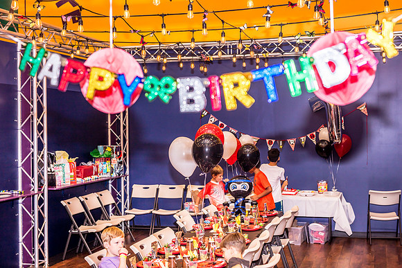 Henry-7th-Birthday-Planet-Obstacle-2350