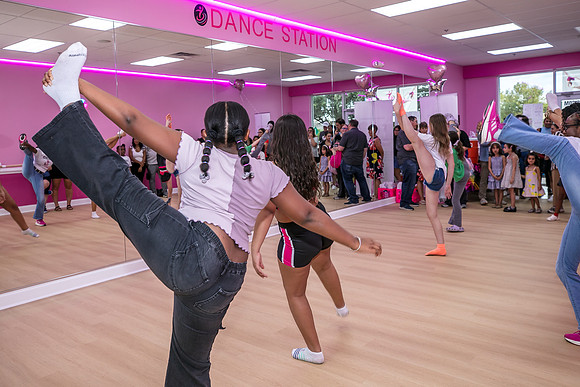 20250809-Dance-Station-Studios-Grand-Opening-9969