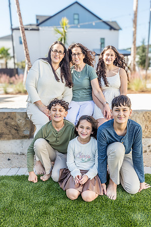 20241130-Elsbeth-Arce-Family-Session-Evermore-5168