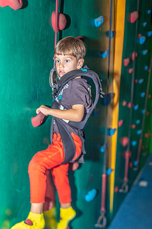 Henry-7th-Birthday-Planet-Obstacle-2395