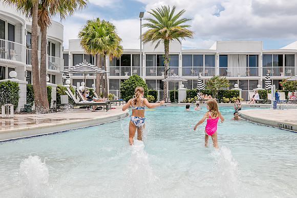 20250621-Renaissance-Orlando-Resort-Disney-Springs-4055