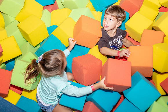 Henry-7th-Birthday-Planet-Obstacle-2397