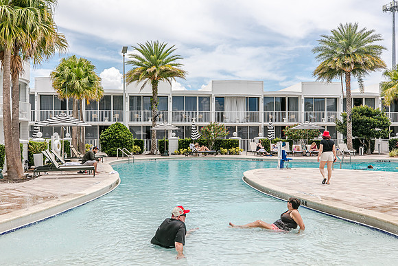 20250621-Renaissance-Orlando-Resort-Disney-Springs-3876