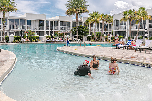 20250621-Renaissance-Orlando-Resort-Disney-Springs-3875