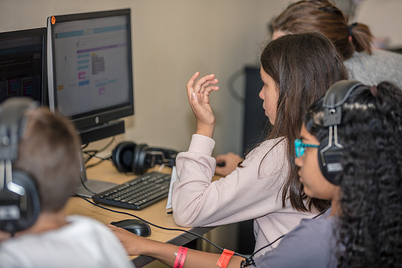 20180419-Innovation-Middle-School-event-4402