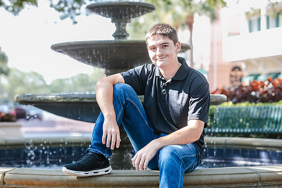 20250503-Senior-Session-Cal-Dar-9618