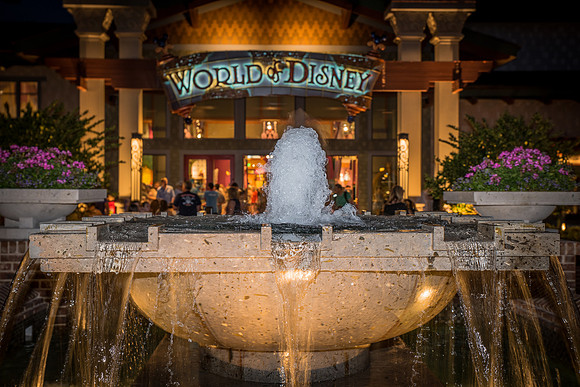 Disney-Springs-Fountain-0117.jpg