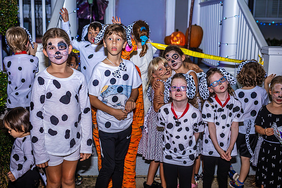 Cruella-Dalmatians-Jeater-Bend-8400m