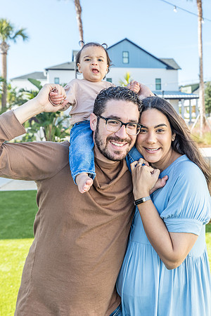 20241130-Elsbeth-Arce-Family-Session-Evermore-5049
