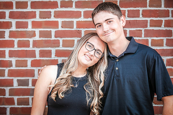 20250503-Senior-Session-Cal-Dar-9724