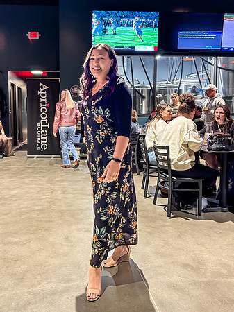 20241122-Runway-on-Tap-ApricotLane-Celebration-Brewing-4379-i