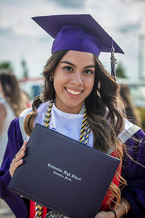 20220524-High-School-Graduation-Isabela-3438