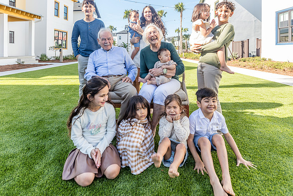 20241130-Elsbeth-Arce-Family-Session-Evermore-4954