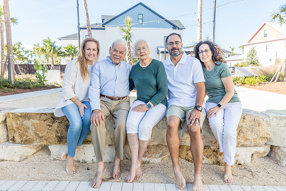 20241130-Elsbeth-Arce-Family-Session-Evermore-4968
