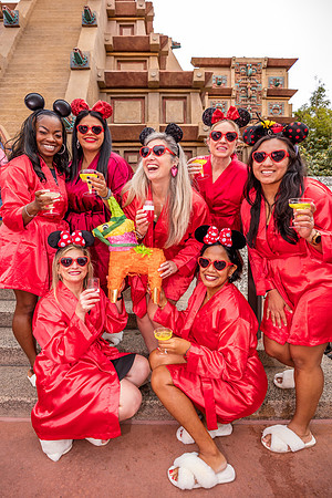 Valentine-Session-Momsies-Disney-Epcot-2022-0899