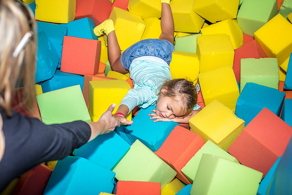 Henry-7th-Birthday-Planet-Obstacle-2409