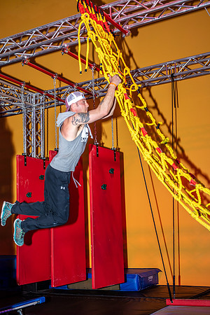 Planet-Obstacle-Adults-Night-0209