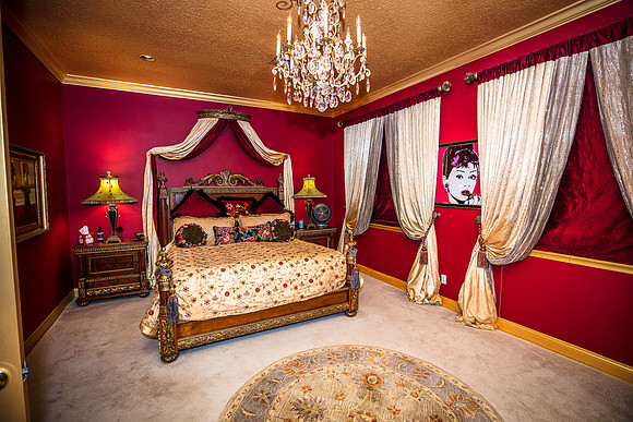 Celebration-Holiday-Home-Tour-2022_Stop1-506-Longmeadows-St-7057-