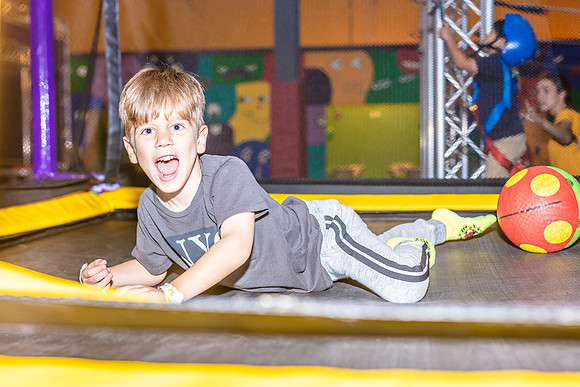 Planet-Obstacle-Brazilian-Night-0432J-